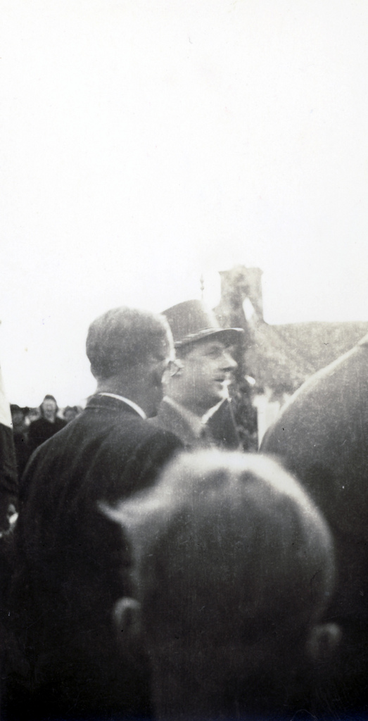 Visite du général de Gaulle à Briouze, le 10 juin 1945